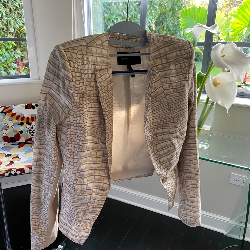 BCBG MAXAZRIA Blazer/Jacket